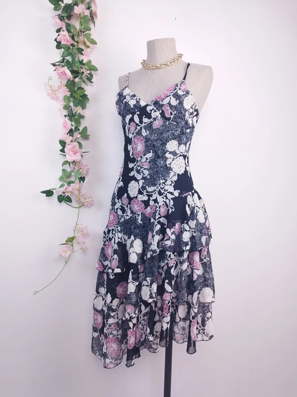 Black floral Y2K midi dress — Vintage 2000s slip boho chic