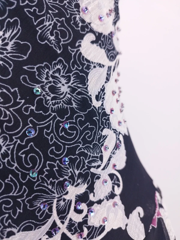 Black floral Y2K midi dress — Vintage 2000s slip boho chic