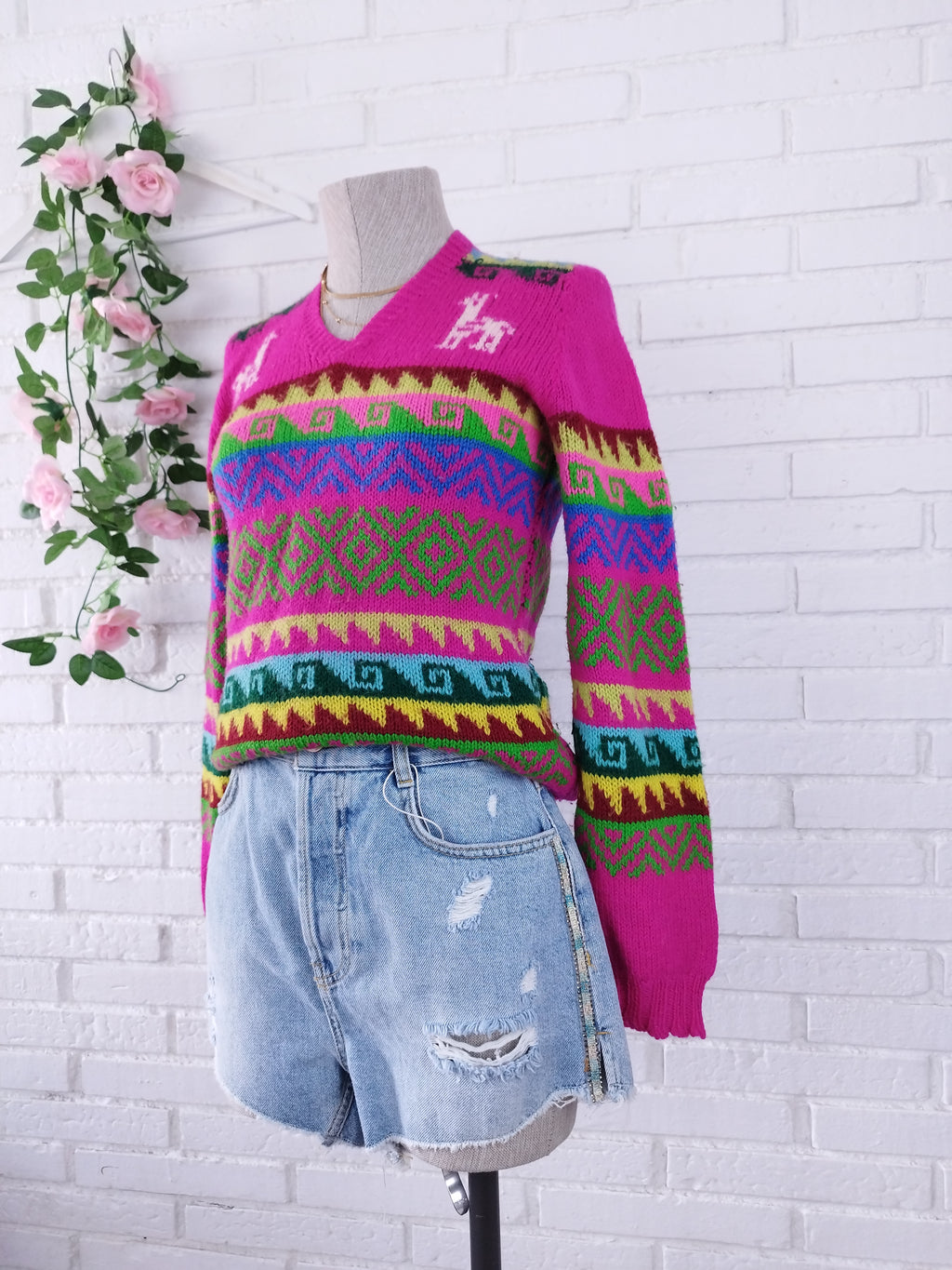 Vintage 90s Andean Jacquard Sweater — Fuchsia Base, Llama & Inca Motifs, V-Neck