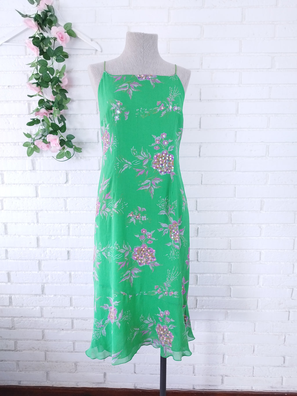 Robe lingerie vintage années 90, à imprimé floral fluide