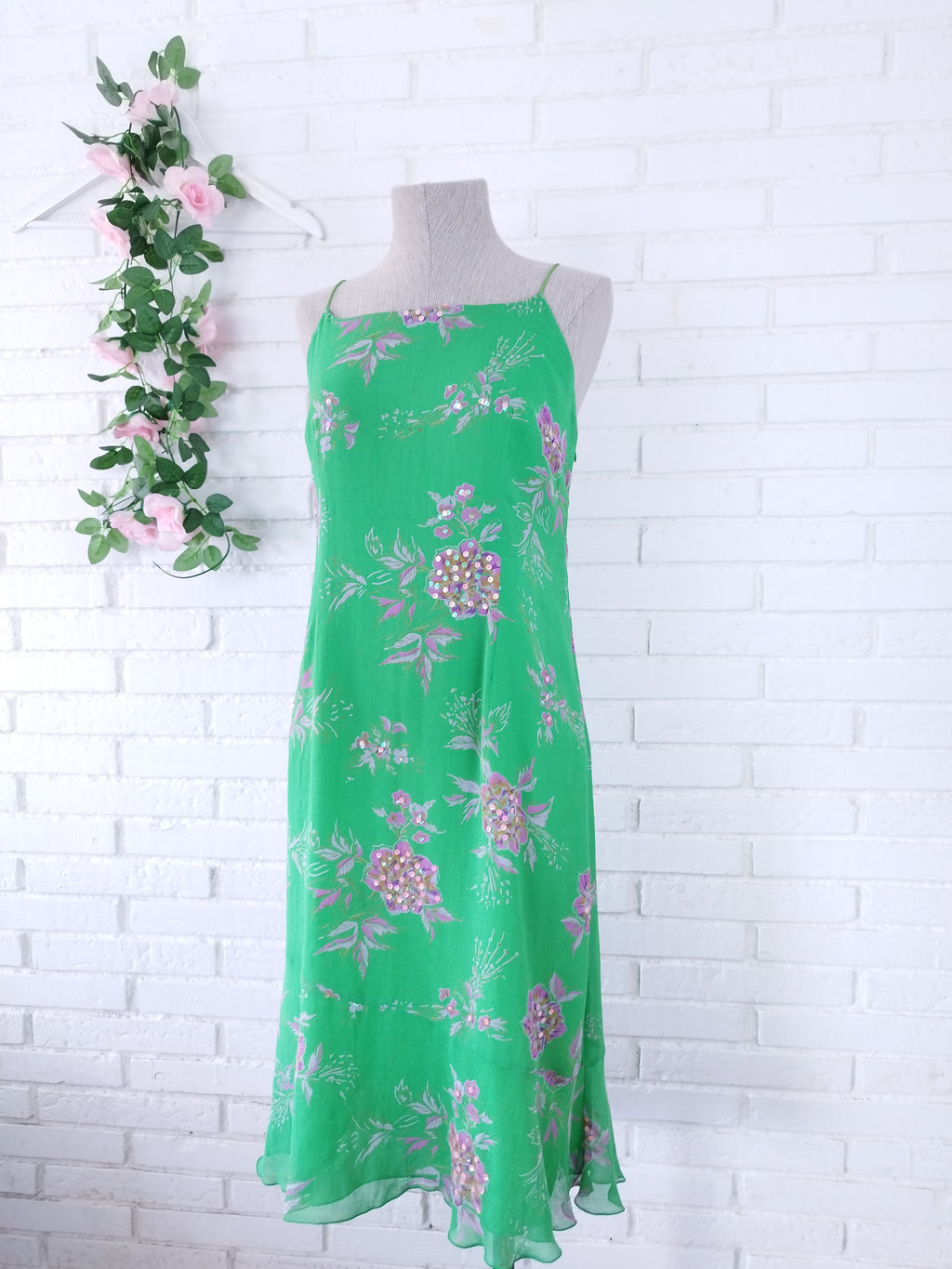 Robe lingerie vintage années 90, à imprimé floral fluide
