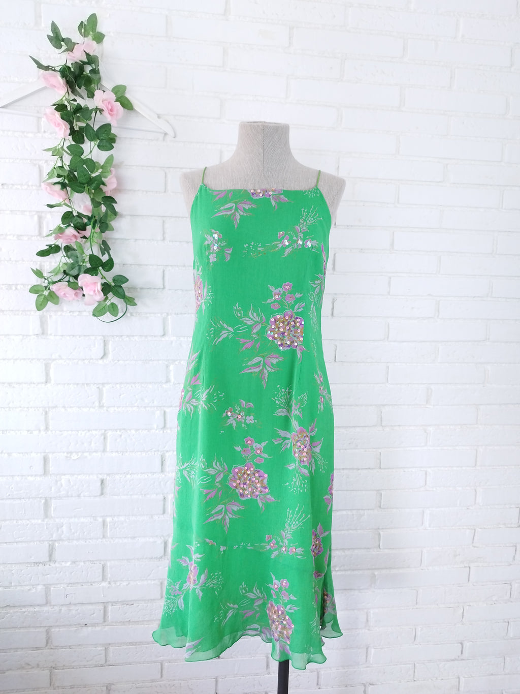 Robe lingerie vintage années 90, à imprimé floral fluide