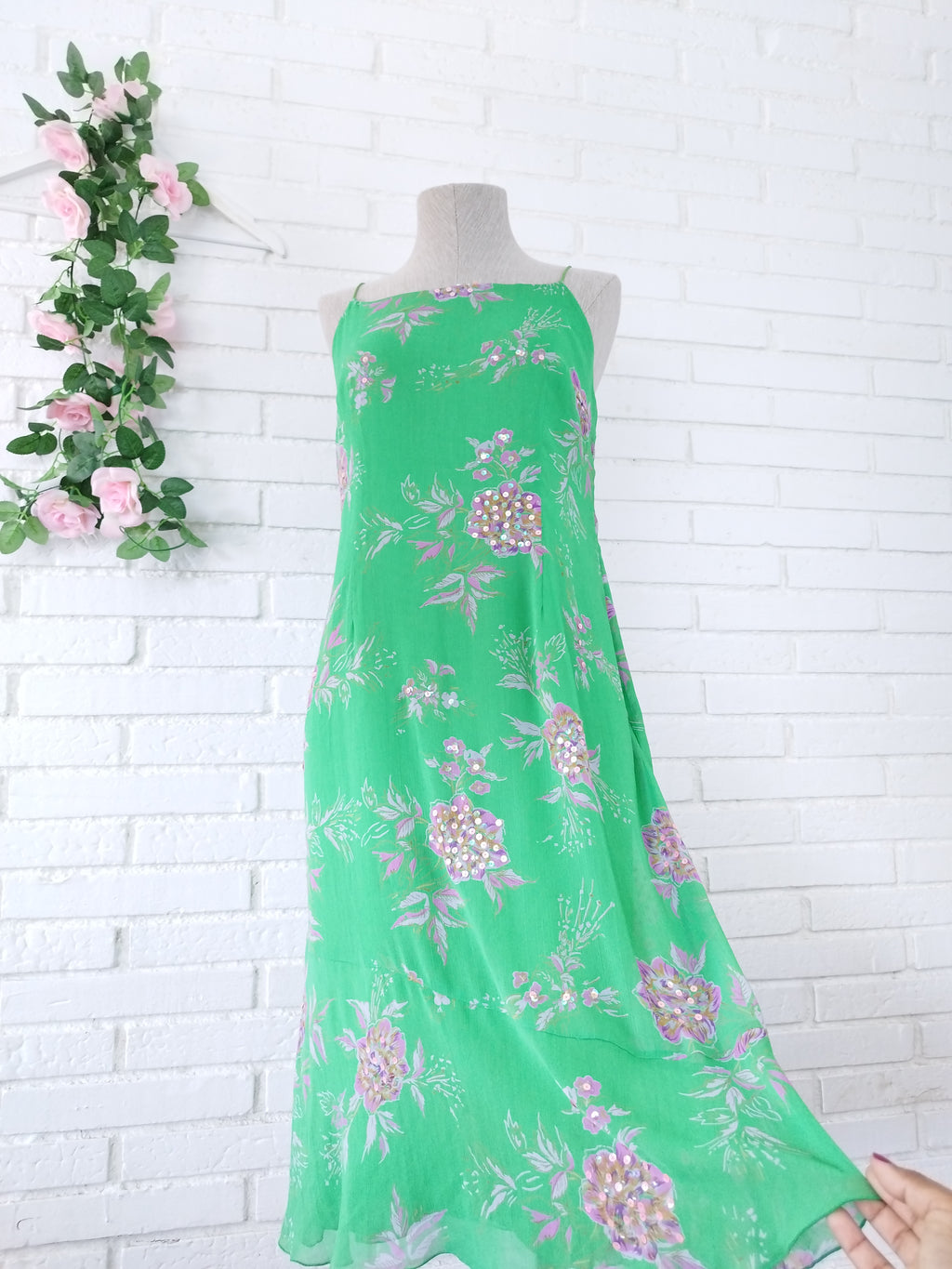Robe lingerie vintage années 90, à imprimé floral fluide