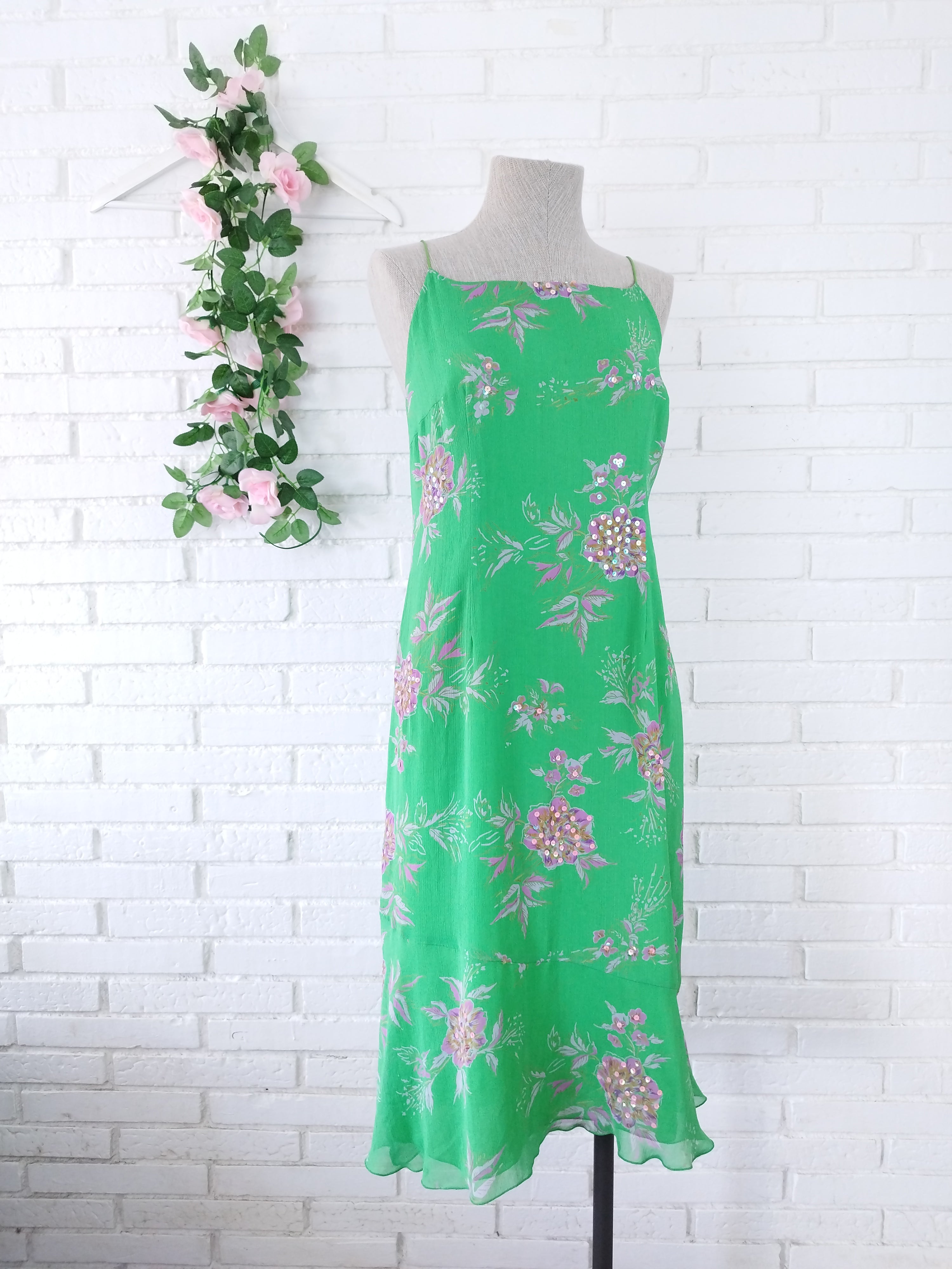 Robe lingerie vintage années 90, à imprimé floral fluide