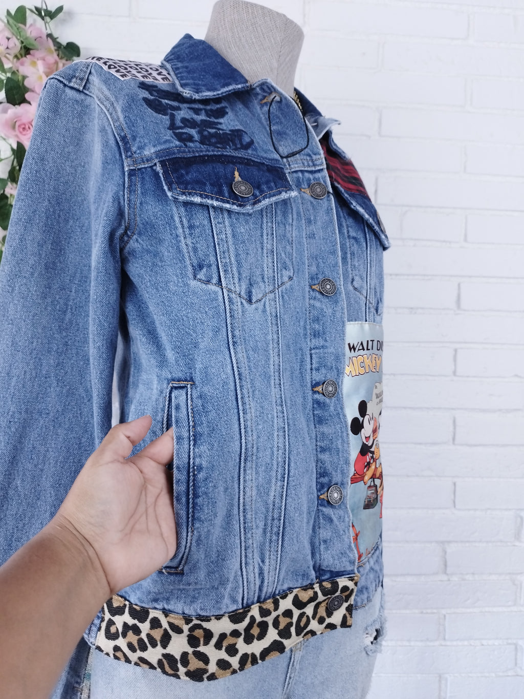 Veste en jean bleu Desigual avec Mickey Mouse