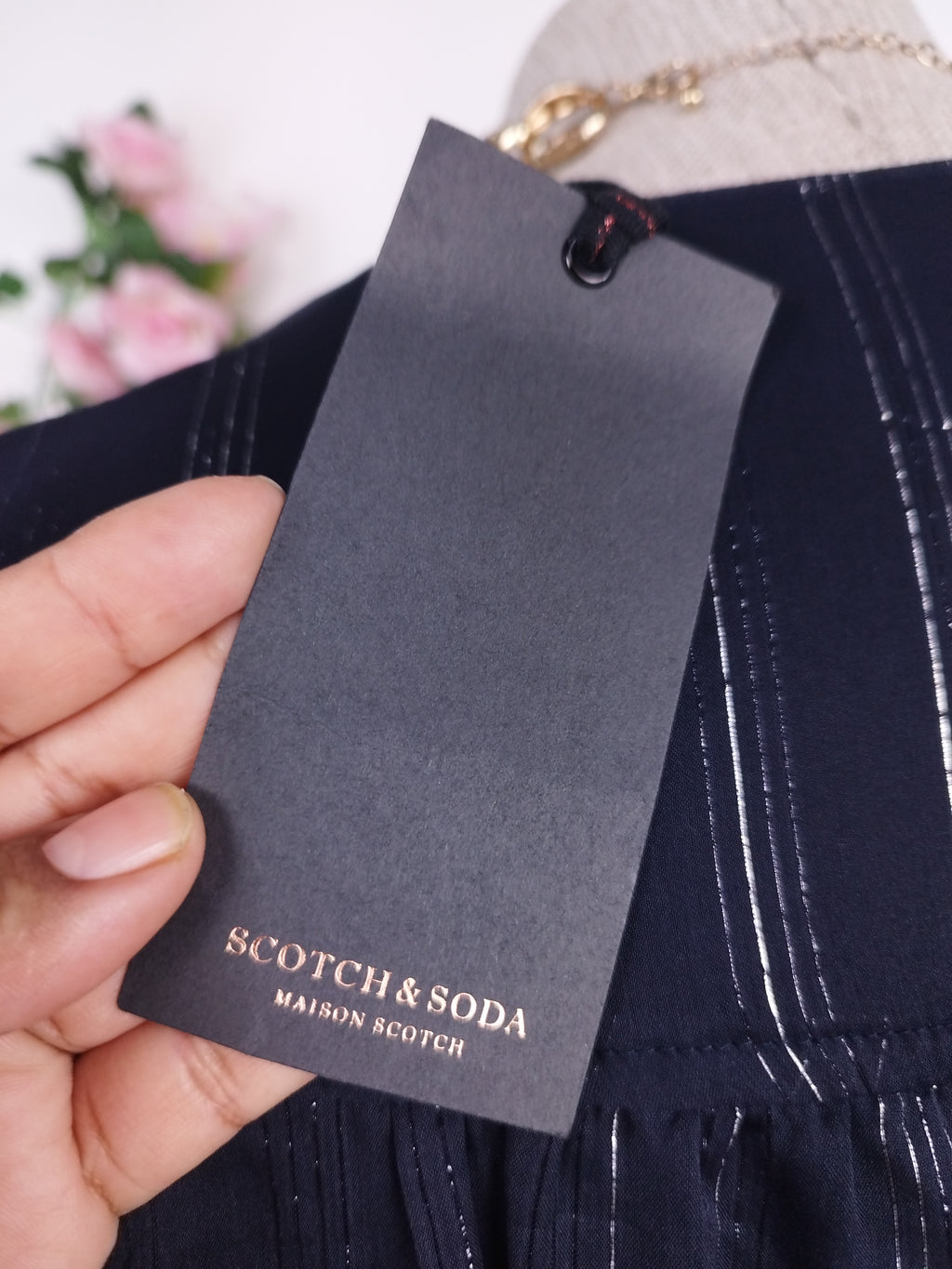 Robe de soirée SCOTCH &amp; SODA, coupe portefeuille asymétrique