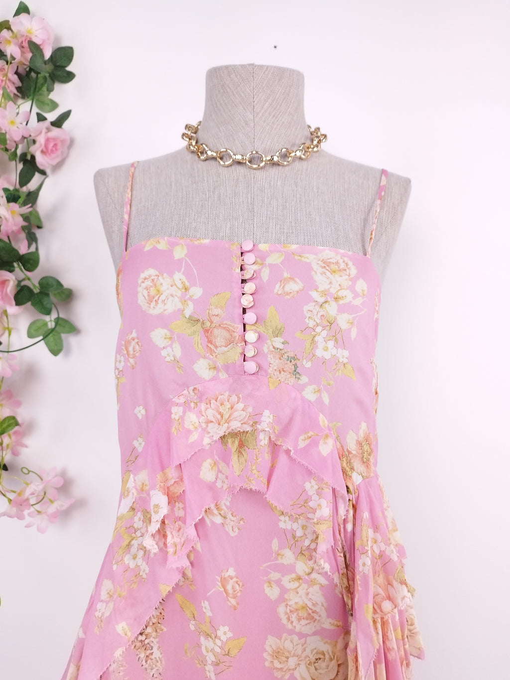 Robe de lingerie ZARA à volants et dos nu