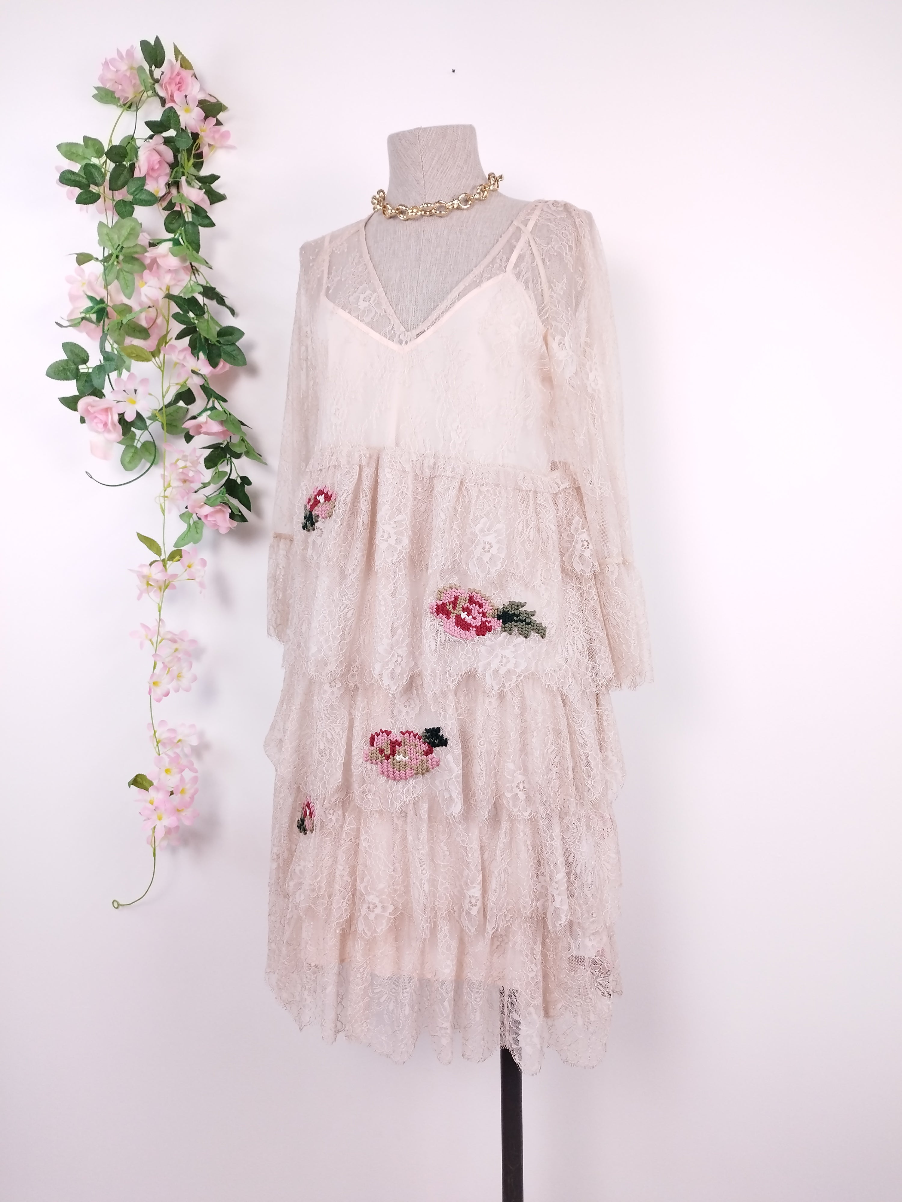 Robe romantique Ibiza en dentelle twin-set