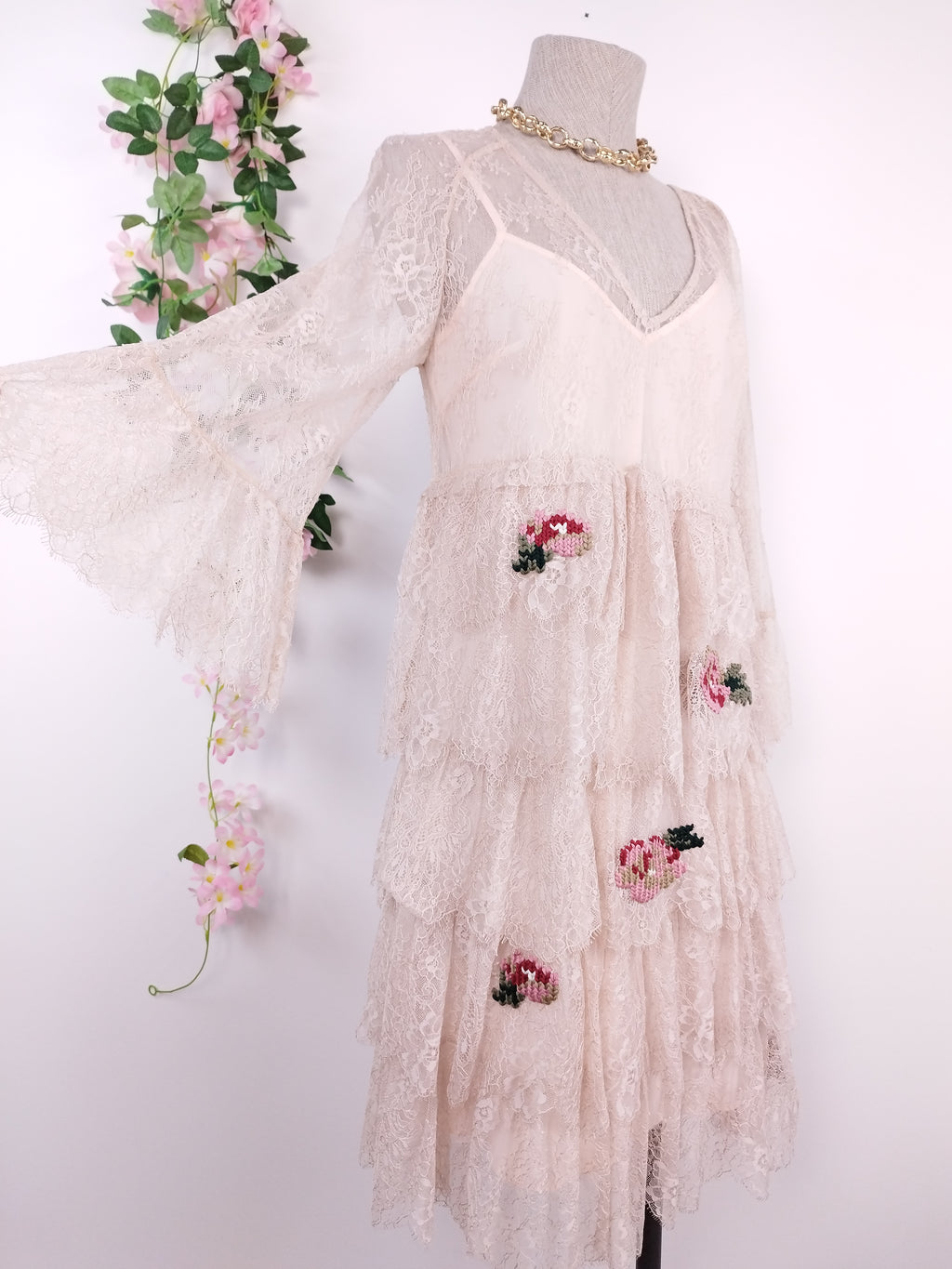 Robe romantique Ibiza en dentelle twin-set