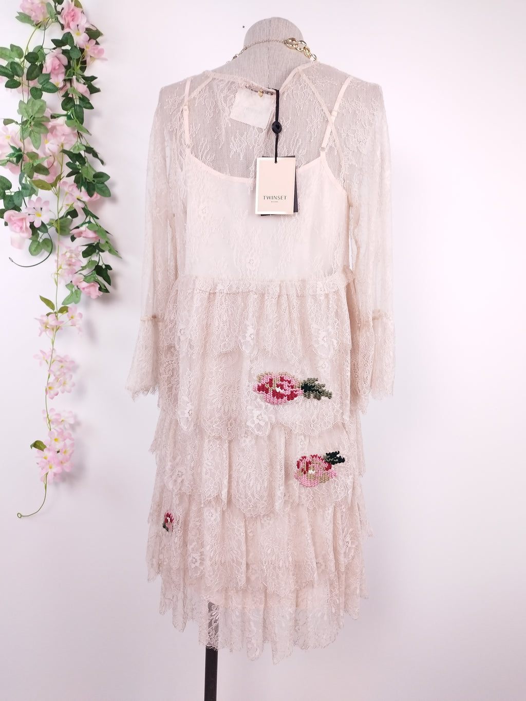 Robe romantique Ibiza en dentelle twin-set