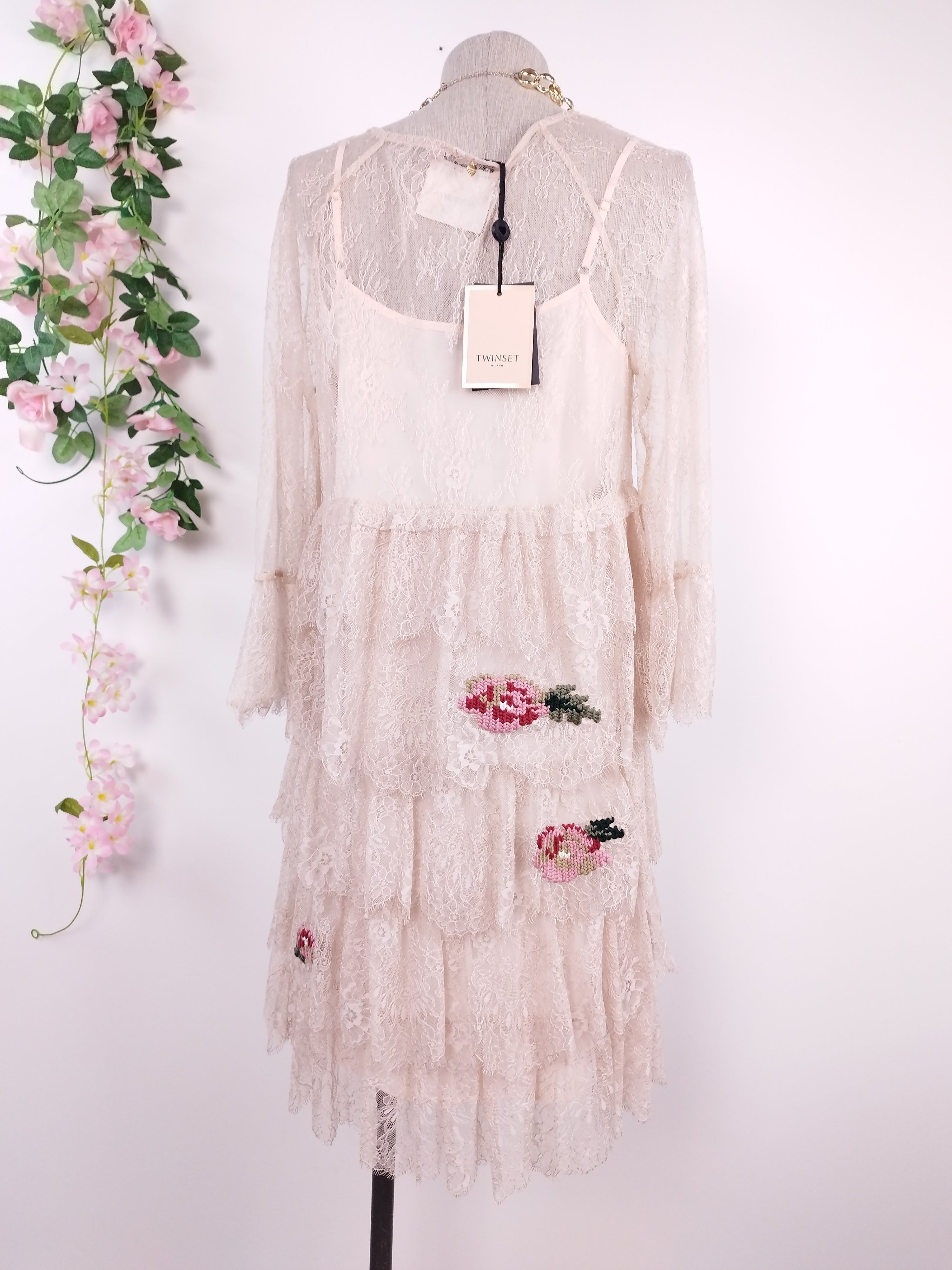 Robe romantique Ibiza en dentelle twin-set