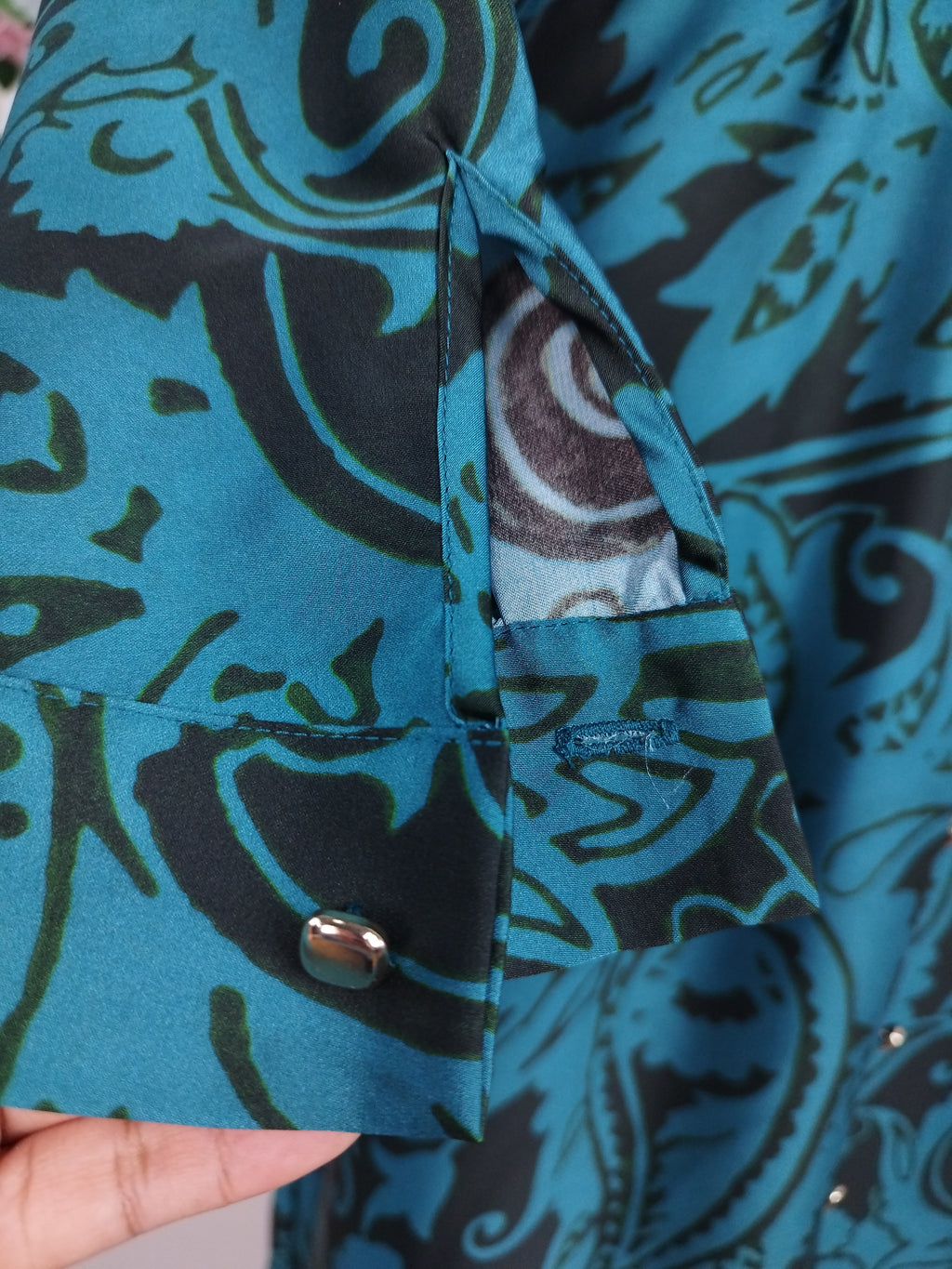 Robe chemise longue en satin ZARA