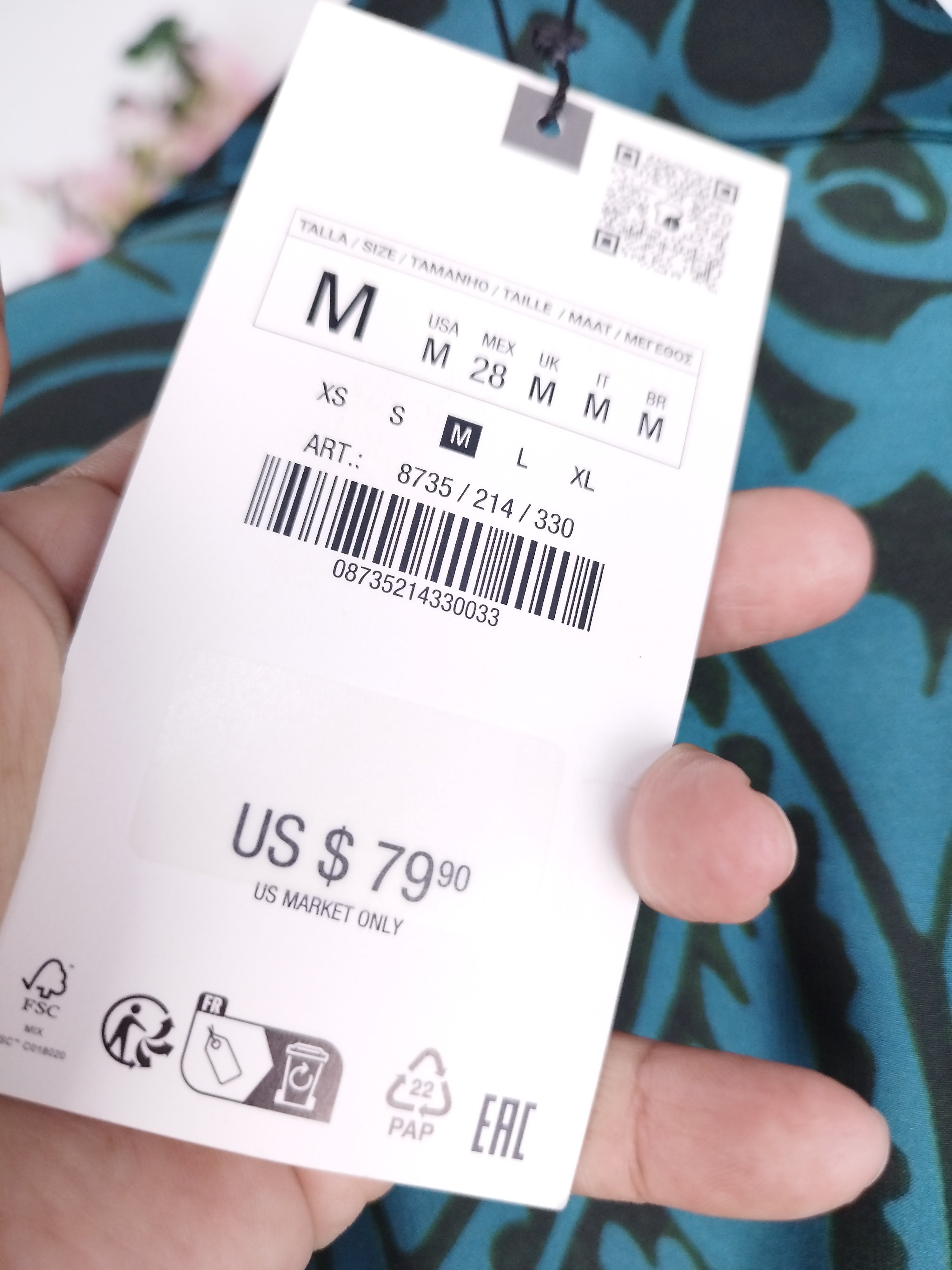 Robe chemise longue en satin ZARA