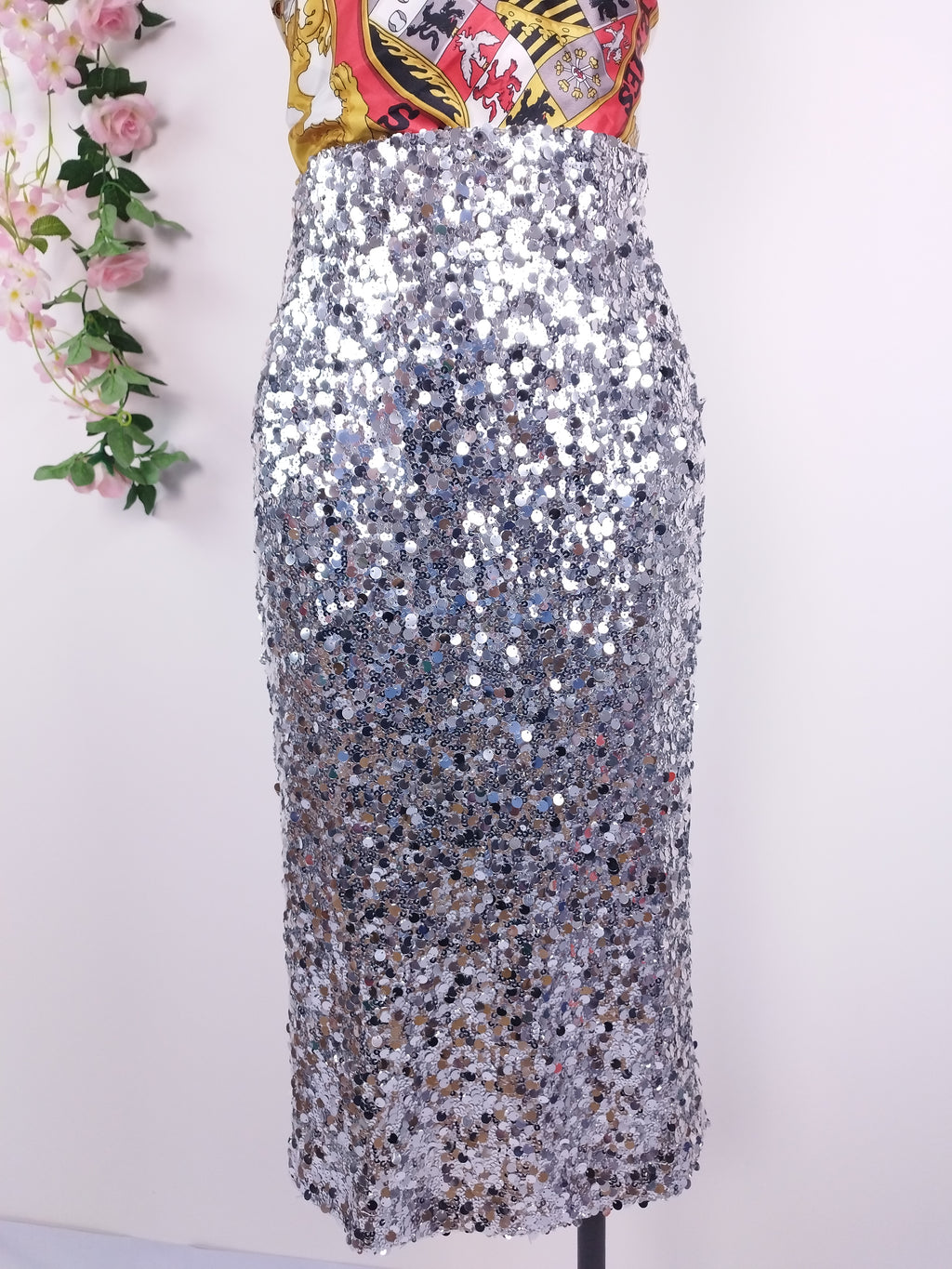 Jupe midi à sequins MANGO pour les fêtes