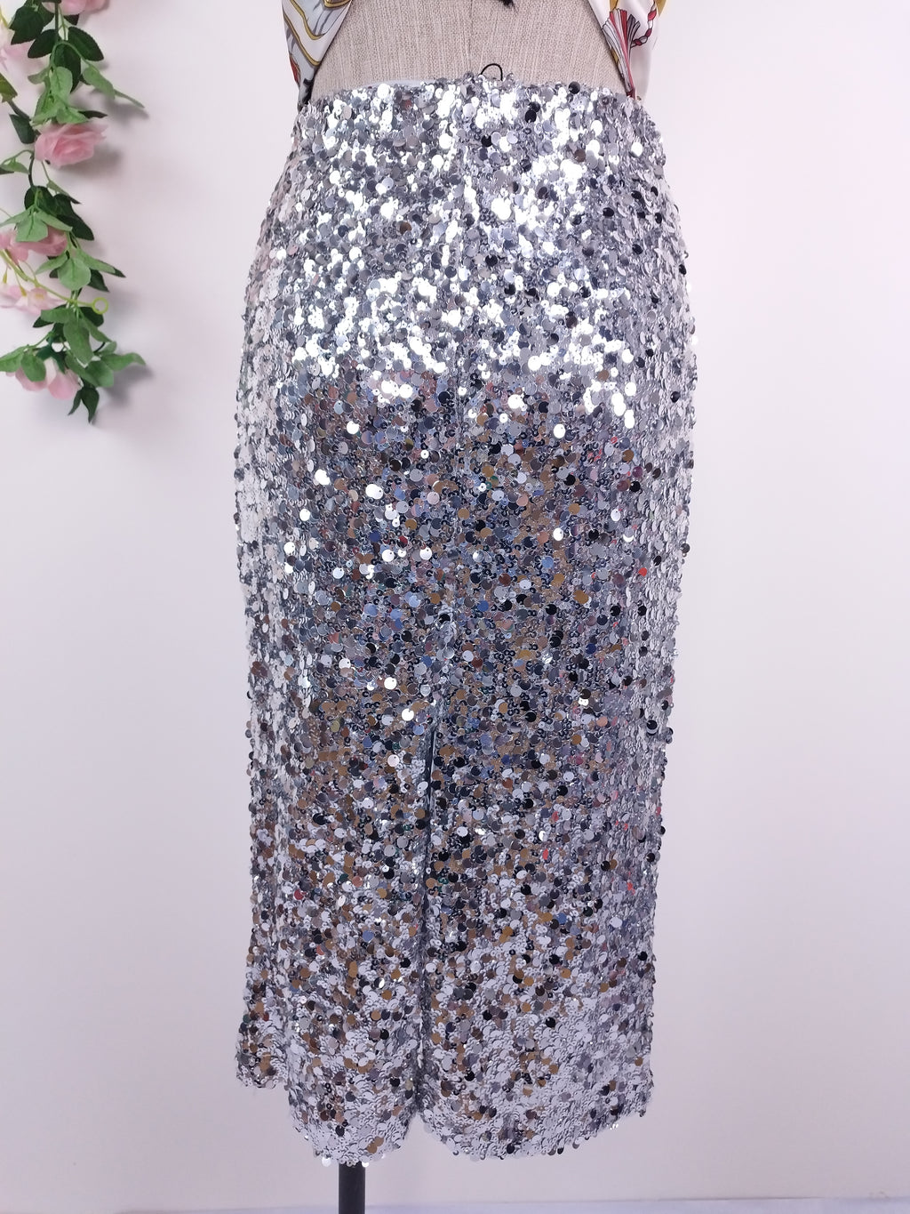 Jupe midi à sequins MANGO pour les fêtes