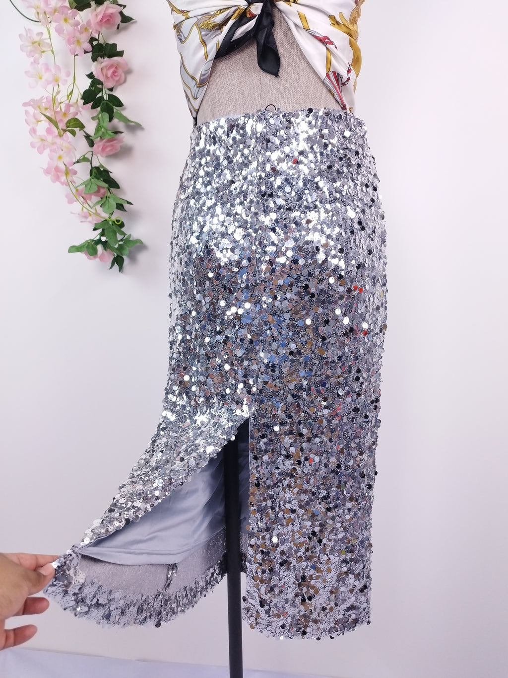 Jupe midi à sequins MANGO pour les fêtes