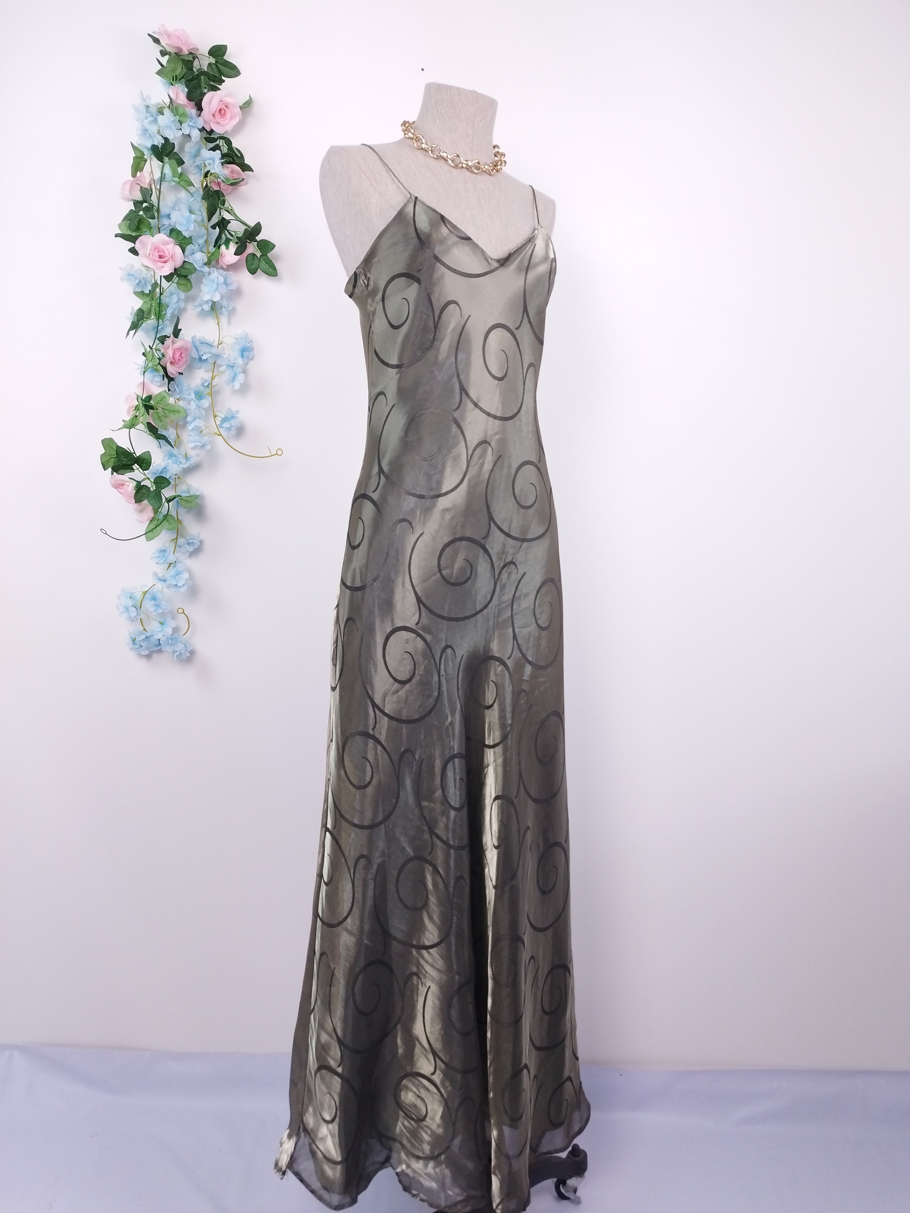 Robe de soirée longue vintage en lingerie