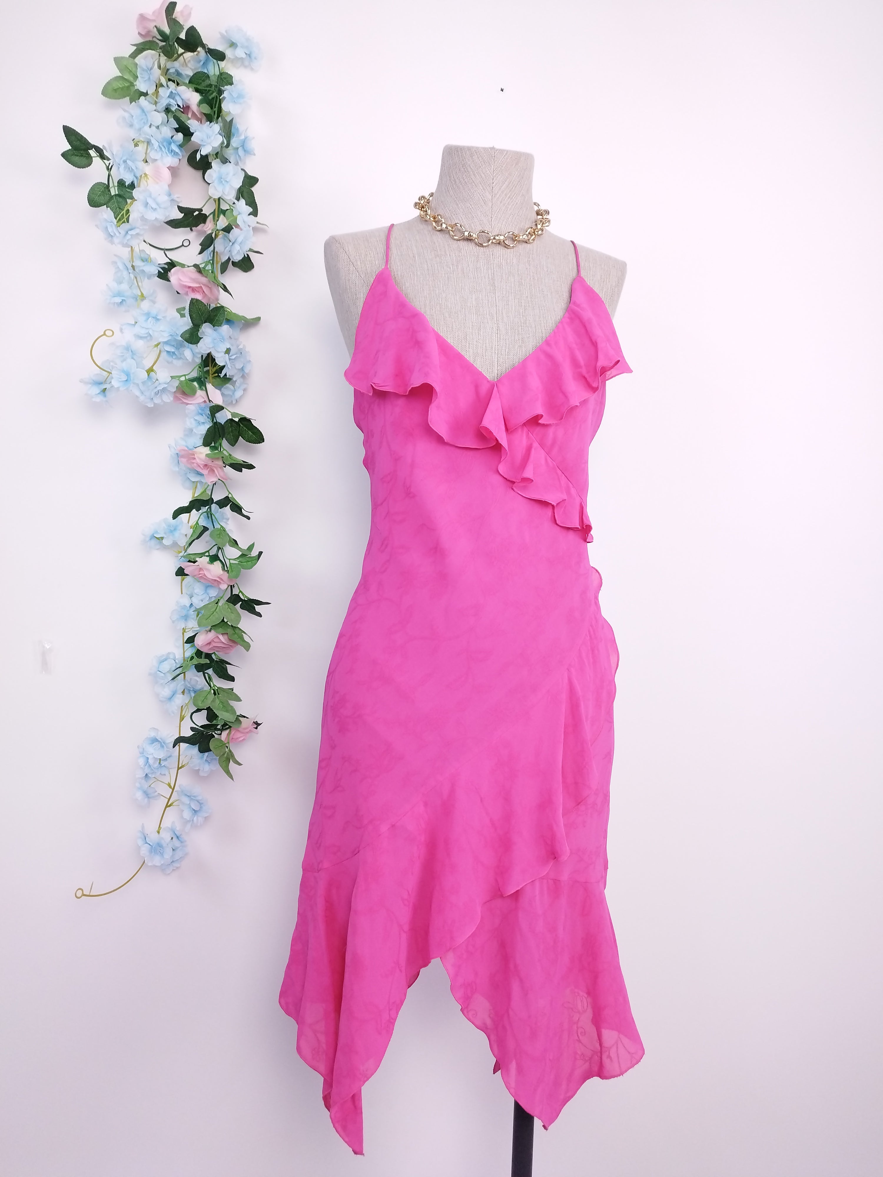 Robe lingerie asymétrique vintage années 90 à volants