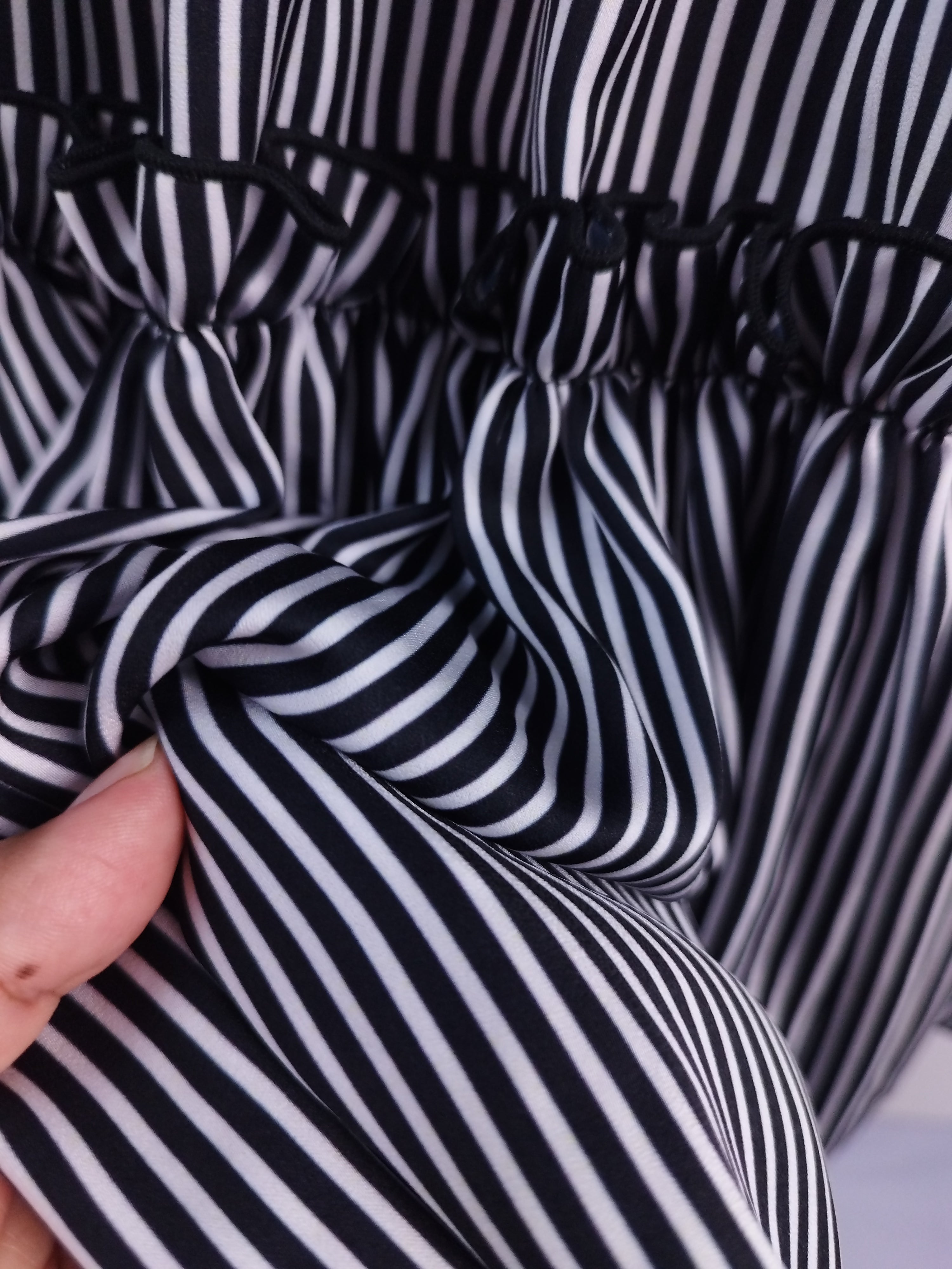 Vestido MAJE Rayas hombros descubiertos