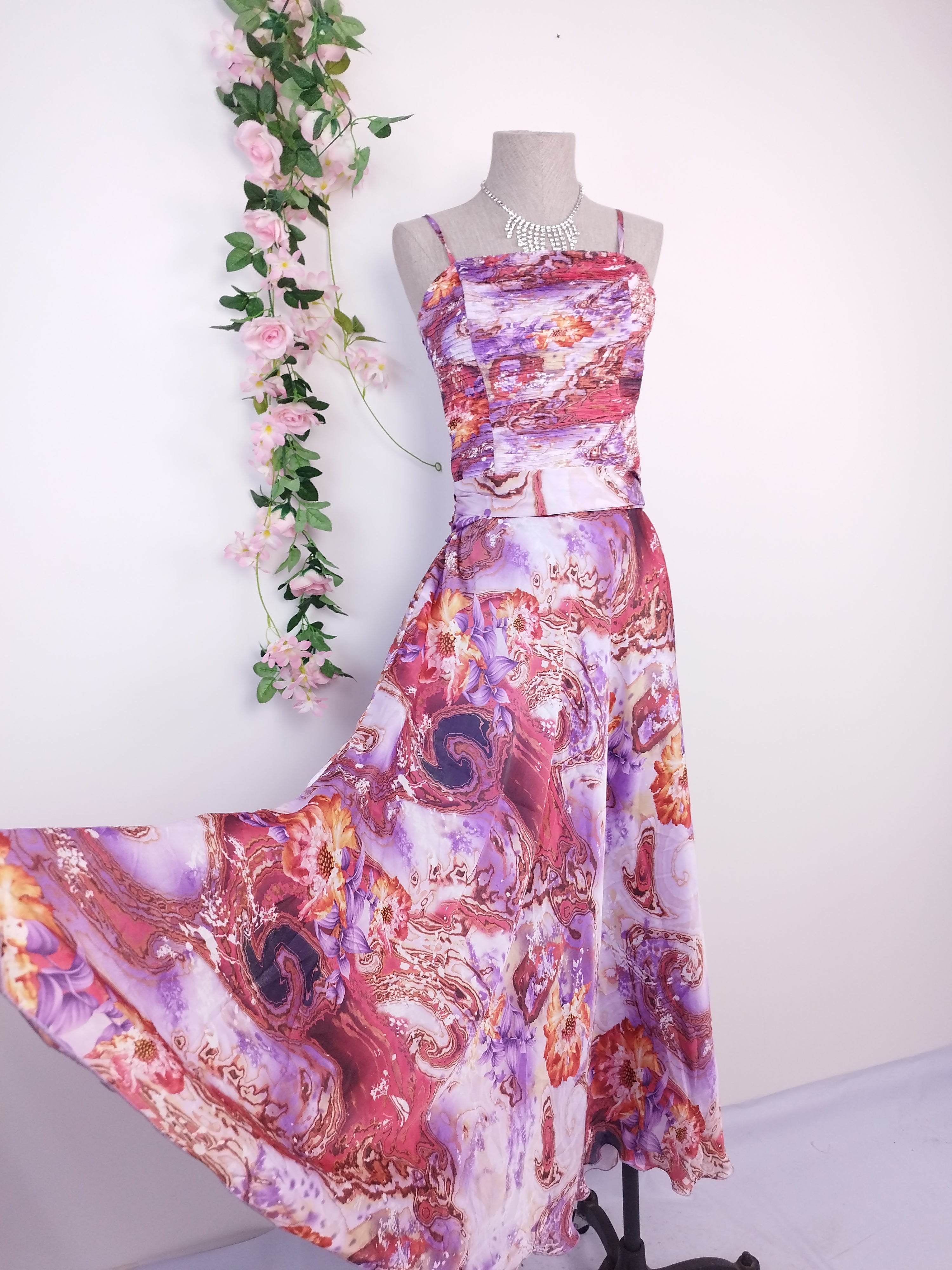 Floral satin Y2K maxi dress — Vintage 2000s structured bustier gala