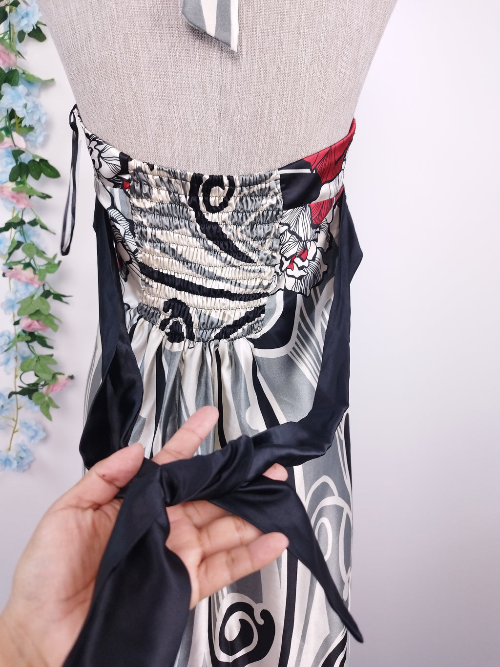 Vintage 2000s Y2K Maxi Dress — V-Neck, Rose Detail & Satin Print